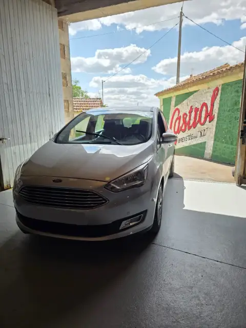 Ford C-max Phase 2 reprogrammé chez Charente Reprog