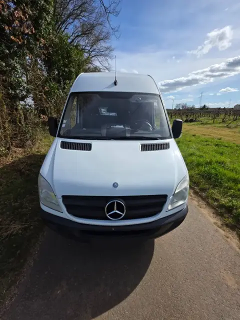 Mercedes-Benz Sprinter 210 Cdi reprogrammé chez Charente Reprog