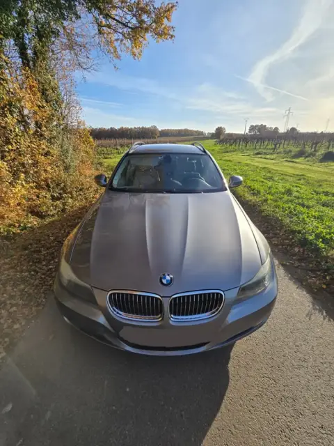 BMW 330D E91 X Drive reprogrammé chez Charente Reprog