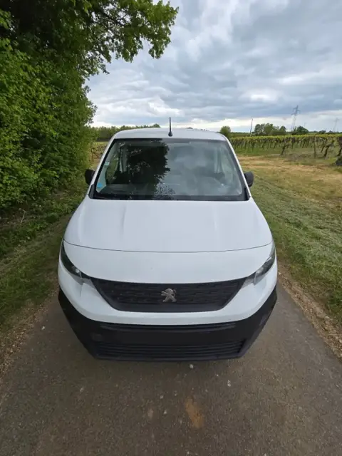 Peugeot Partner Bluehdi reprogrammé chez Charente Reprog
