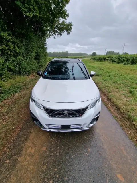 Peugeot 3008 GT Line SUV reprogrammé chez Charente Reprog