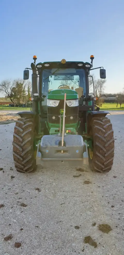John Deere 6140R reprogrammé chez Charente Reprog